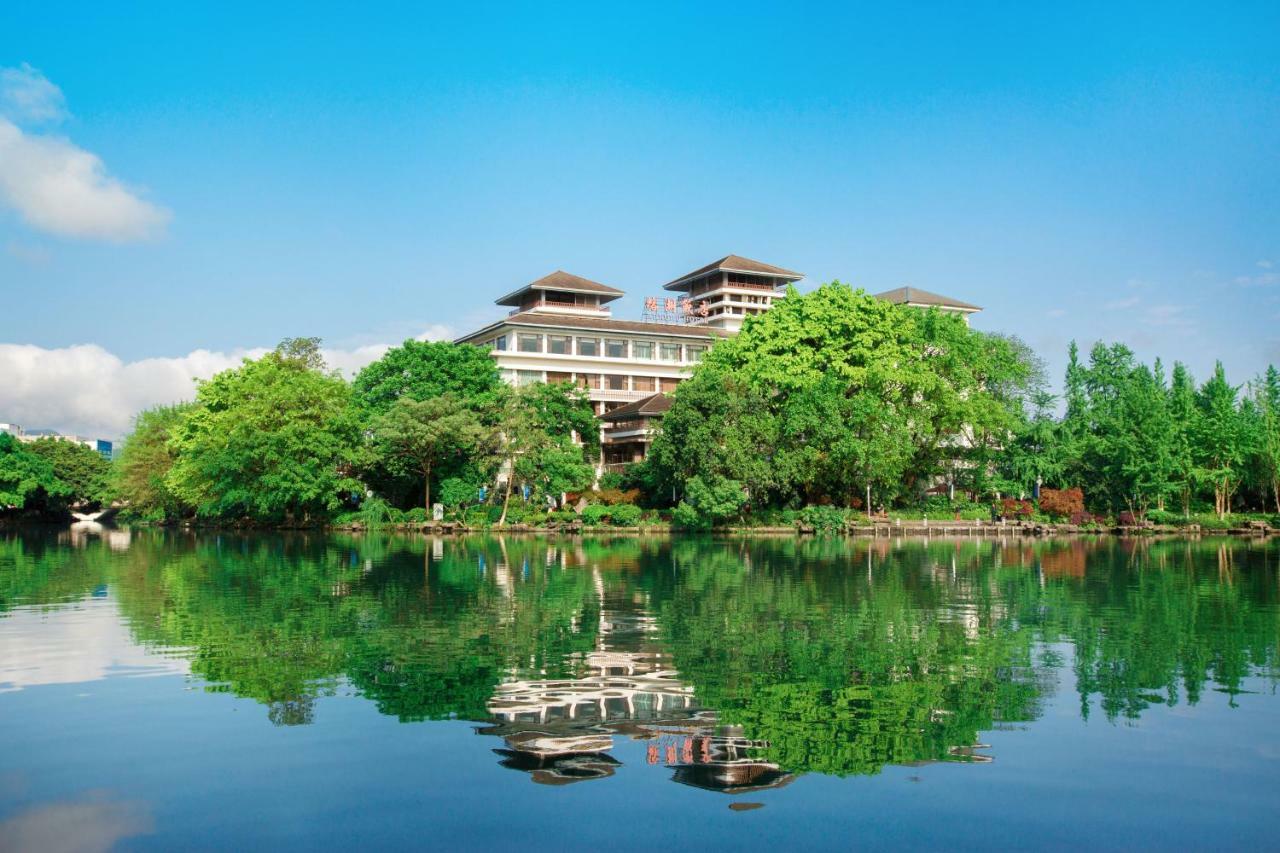 Guilin Ronghu Hotel Екстериор снимка